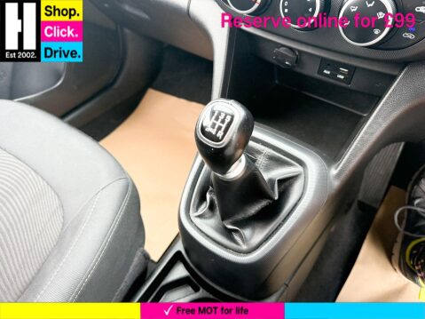 Hyundai i10 1.0 Play Hatchback 5dr Petrol Manual Euro 6 (67 ps) 56