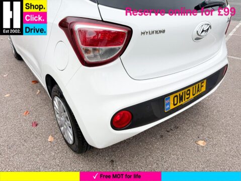 Hyundai i10 1.0 Play Hatchback 5dr Petrol Manual Euro 6 (67 ps) 22