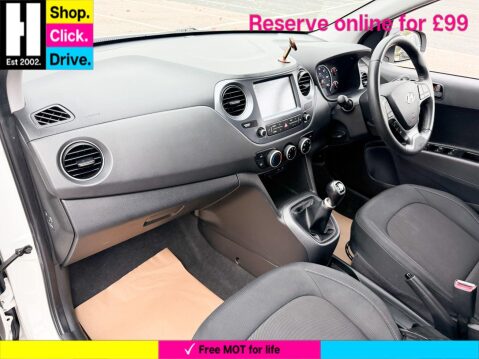 Hyundai i10 1.0 Play Hatchback 5dr Petrol Manual Euro 6 (67 ps) 47