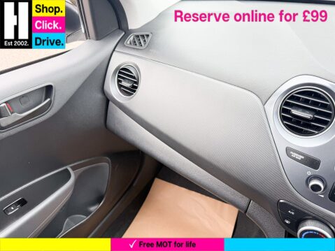 Hyundai i10 1.0 Play Hatchback 5dr Petrol Manual Euro 6 (67 ps) 58