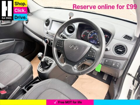 Hyundai i10 1.0 Play Hatchback 5dr Petrol Manual Euro 6 (67 ps) 2