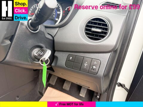Hyundai i10 1.0 Play Hatchback 5dr Petrol Manual Euro 6 (67 ps) 51