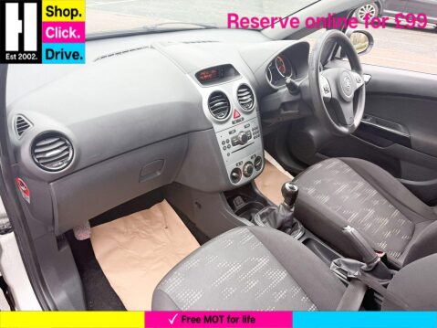 Vauxhall Corsa 1.2i 16v Exclusiv Hatchback 5dr Petrol Manual (124 g/km, 84 bhp) 39