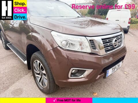 Nissan Navara 2.3 dCi Tekna Pickup Double Cab 4dr Diesel Auto 4WD Euro 6 (190 ps) 12