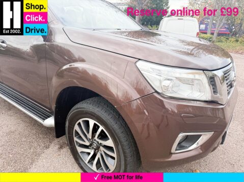 Nissan Navara 2.3 dCi Tekna Pickup Double Cab 4dr Diesel Auto 4WD Euro 6 (190 ps) 13