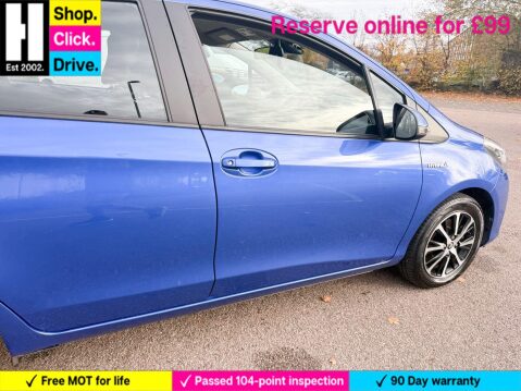 Toyota Yaris 1.5 VVT-h Icon Tech Hatchback 5dr Petrol Hybrid E-CVT Euro 6 (s/s) (100 ps) 17