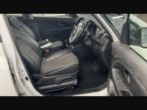 Kia Venga 1.6 3 MPV 5dr Petrol Manual Euro 6 (s/s) (123 bhp) 7