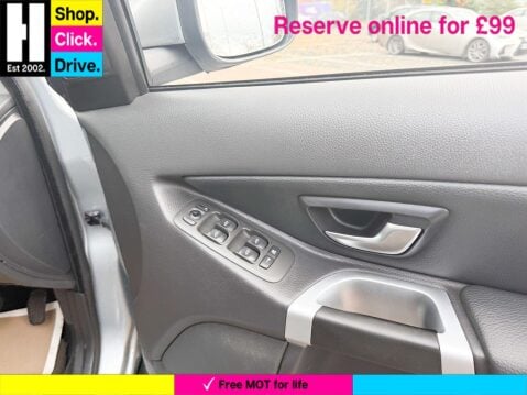 Volvo XC90 2.4 D5 SE Lux SUV 5dr Diesel Geartronic 4WD Euro 5 (200 ps) 36