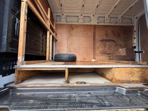 Volkswagen Crafter 2.0 TDI CR35 BlueMotion Tech Trendline Panel Van 5dr Diesel Manual FWD MWB 11