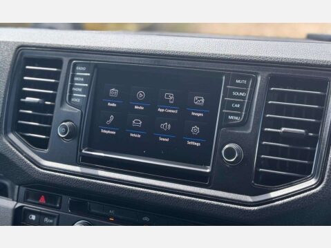 Volkswagen Crafter 2.0 TDI CR35 BlueMotion Tech Trendline Panel Van 5dr Diesel Manual FWD MWB 27