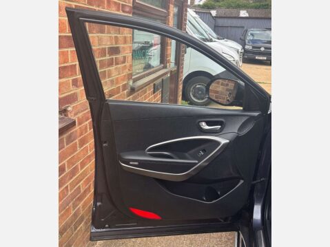 Hyundai SANTA FE 2.2 CRDi Premium SE SUV 5dr Diesel Manual 4WD Euro 5 (7 seat) (194 bhp) 43