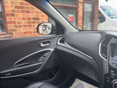 Hyundai SANTA FE 2.2 CRDi Premium SE SUV 5dr Diesel Manual 4WD Euro 5 (7 seat) (194 bhp) 48