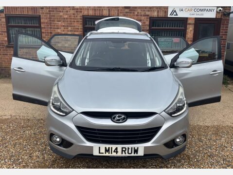 Hyundai ix35 2.0 ix35 SE Nav 4WD CRDi Auto 4WD 5dr 11