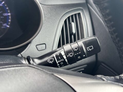 Hyundai ix35 2.0 ix35 SE Nav 4WD CRDi Auto 4WD 5dr 55