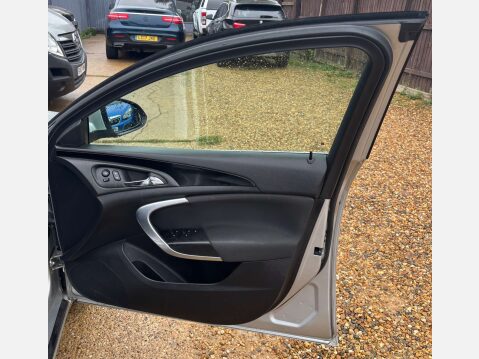 Vauxhall Insignia 1.6 Insignia SRi Nav VX-Line CDTi S/S 5dr 36