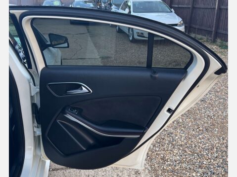 Mercedes-Benz A Class 1.5 A 180 D AMG Line Premium 5dr 29