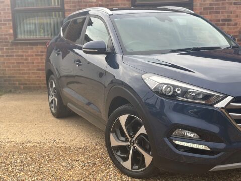 Hyundai TUCSON 2.0 Tucson Premium CRDi Auto 4WD 5dr 19