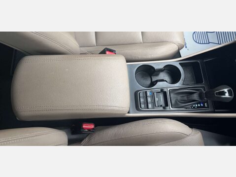 Hyundai TUCSON 2.0 Tucson Premium CRDi Auto 4WD 5dr 53