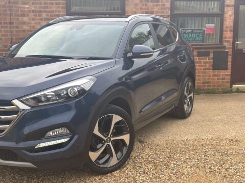 Hyundai TUCSON 2.0 Tucson Premium CRDi Auto 4WD 5dr 21
