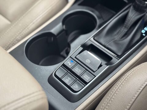 Hyundai TUCSON 2.0 Tucson Premium CRDi Auto 4WD 5dr 52