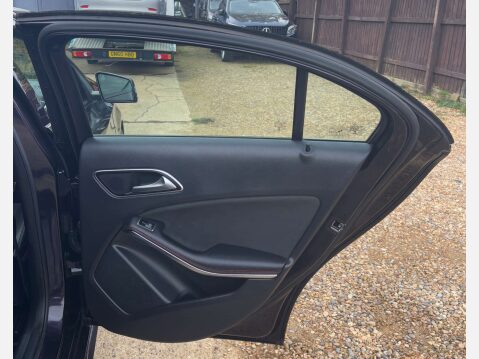 Mercedes-Benz A Class 2.1 A 200 D AMG Line Premium+ 5dr 28