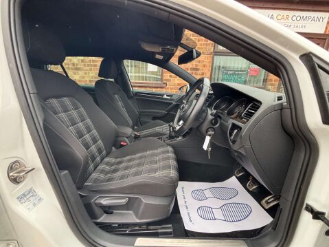 Volkswagen Golf 2.0 Golf GTD 5dr 41