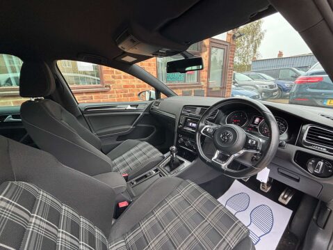 Volkswagen Golf 2.0 Golf GTD 5dr 40