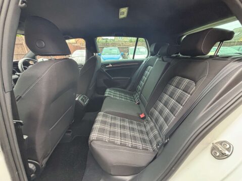 Volkswagen Golf 2.0 Golf GTD 5dr 32