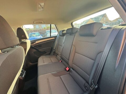 Volkswagen Golf 1.6 Golf Match Edition BlueMotion Technology Semi-Auto 5dr 27
