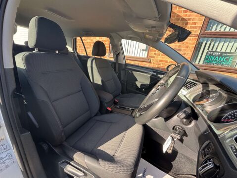 Volkswagen Golf 1.6 Golf Match Edition BlueMotion Technology Semi-Auto 5dr 36