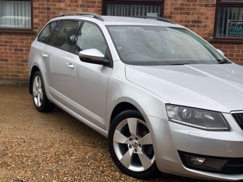 Skoda Octavia 1.6 Octavia SE Sport TDI 5dr 17