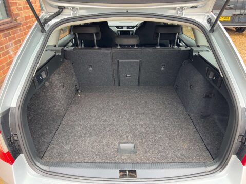 Skoda Octavia 1.6 Octavia SE Sport TDI 5dr 21