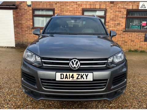 Volkswagen Touareg 3.0 Touareg V6 R-Line TDI BlueMotion Technology Auto 4WD 5dr 2