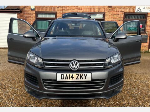Volkswagen Touareg 3.0 Touareg V6 R-Line TDI BlueMotion Technology Auto 4WD 5dr 9