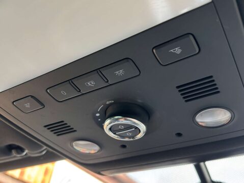 Volkswagen Touareg 3.0 Touareg V6 R-Line TDI BlueMotion Technology Auto 4WD 5dr 61