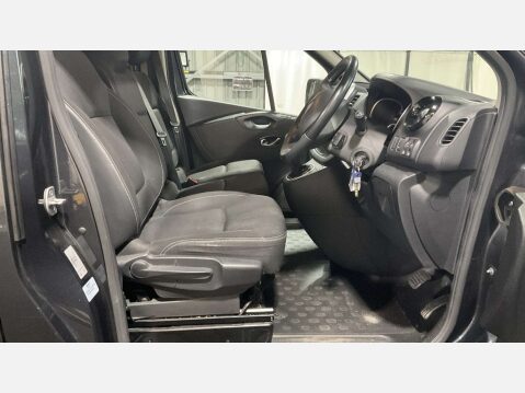 Renault Trafic 2.0 Trafic LL30 Sport Energy dCi Auto 7