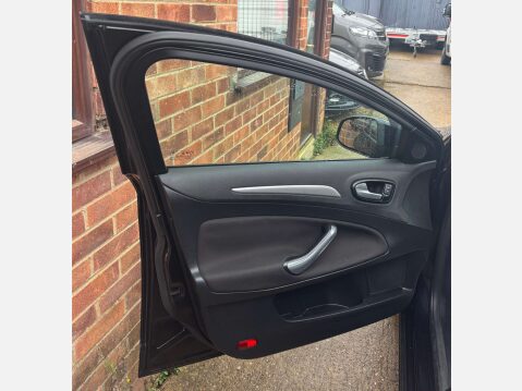 Ford Mondeo 1.8 Mondeo Econetic TDCi 125 5dr 24