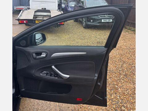 Ford Mondeo 1.8 Mondeo Econetic TDCi 125 5dr 28