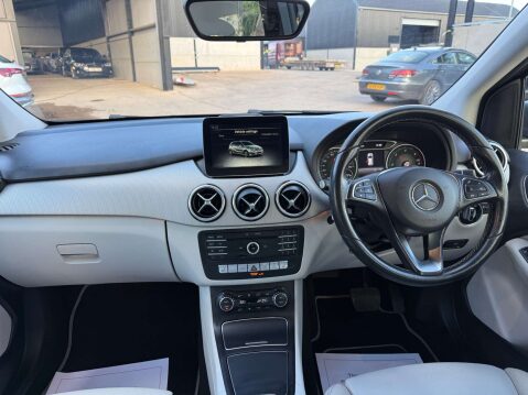 Mercedes-Benz B Class 1.5 B 180 Sport Executive D Auto 5dr 15