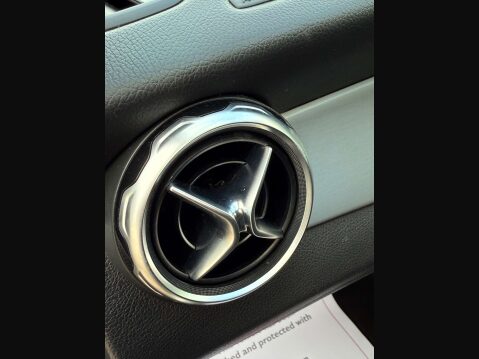 Mercedes-Benz GLA 2.1 GLA 200 AMG Line D 5dr 14