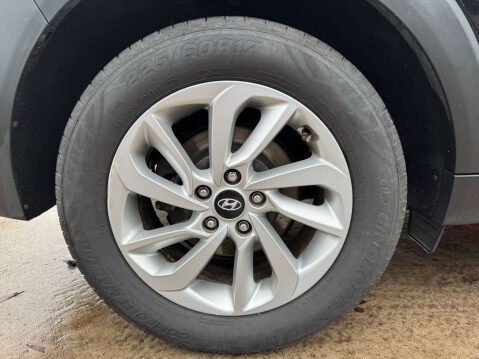 Hyundai TUCSON 1.7 Tucson SE Nav Blue Drive 2WD CRDi Semi-Auto 5dr 6