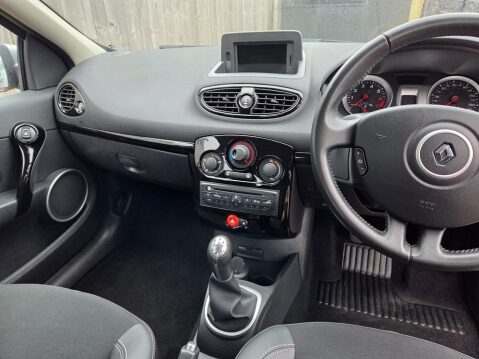 Renault Clio DYNAMIQUE TOMTOM 16V 14