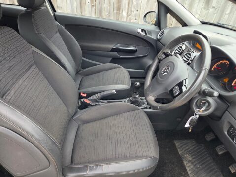Vauxhall Corsa EXCITE 9