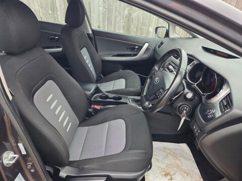 Kia Ceed CRDI 2 9
