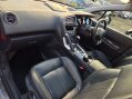 Peugeot 3008 HDI EXCLUSIVE 32