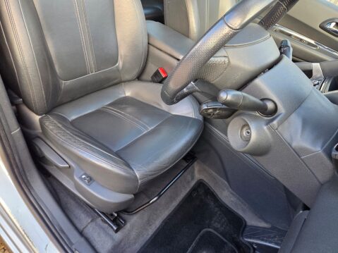 Peugeot 3008 HDI EXCLUSIVE 16