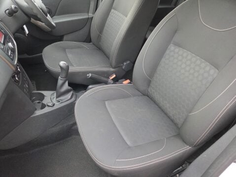 Dacia Logan LAUREATE TCE 27