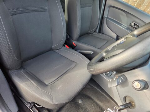 Dacia Sandero AMBIANCE SCE 16