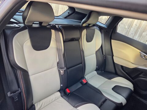 Volvo V40 D2 CROSS COUNTRY LUX 20