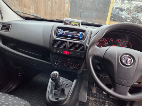 Vauxhall Combo 2000 L1H1 CDTI 13